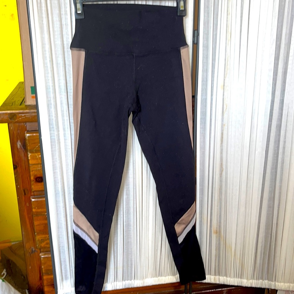 Lo Yoga leggings